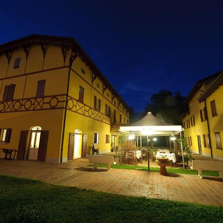 Corte Degli Estensi Formigine Luaran gambar