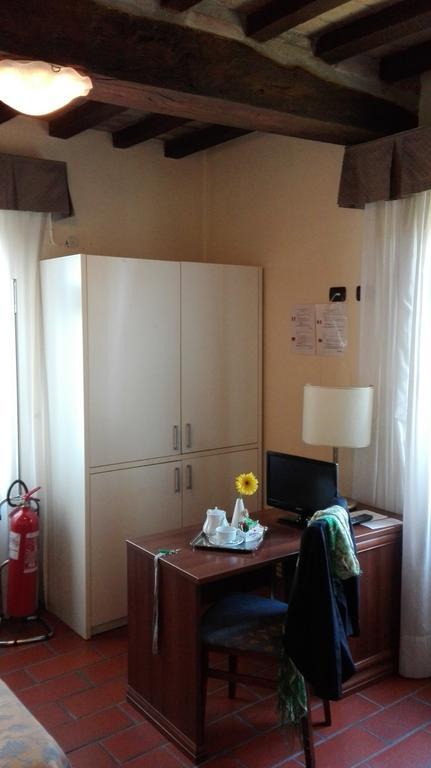 Corte Degli Estensi Formigine Luaran gambar