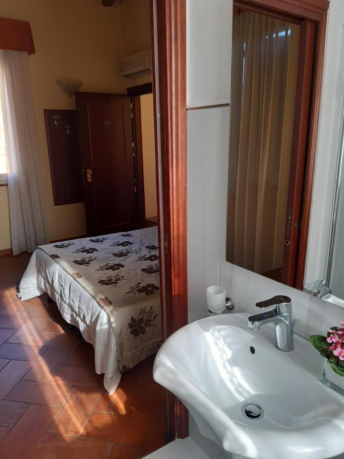 Corte Degli Estensi Formigine Luaran gambar
